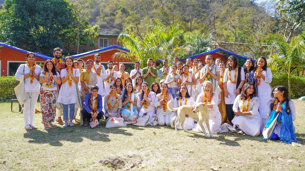 200 hour yoga teacher training rishikesh india ryt200
