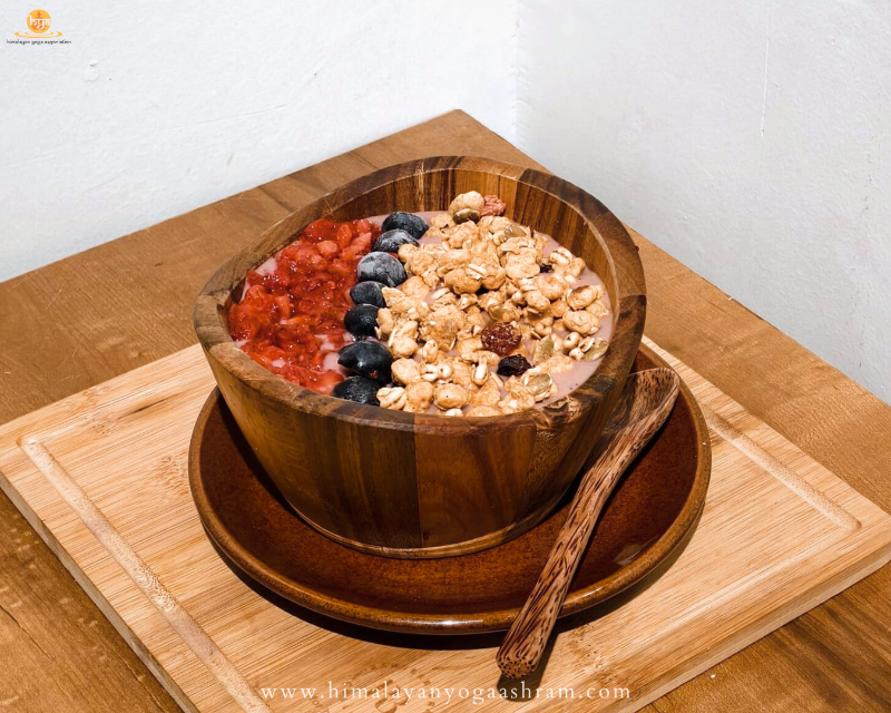 Yoga diet meal in Rishikesh Himalayan Yoga Ashram dining area