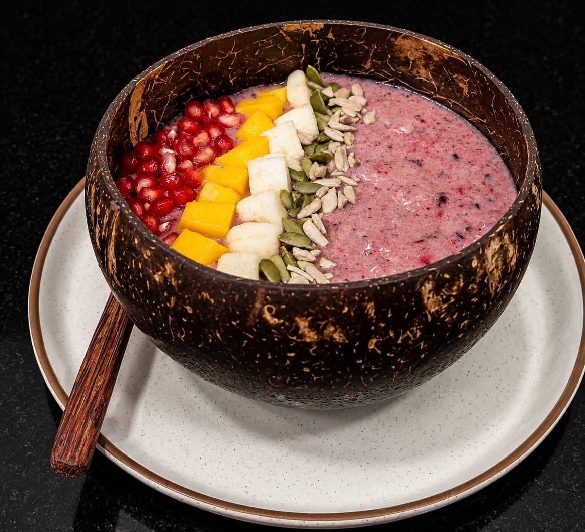 Himalayan Yoga Cafe dining environment in Rishikesh