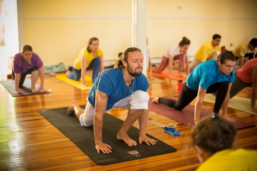 shivananda yoga Beginners