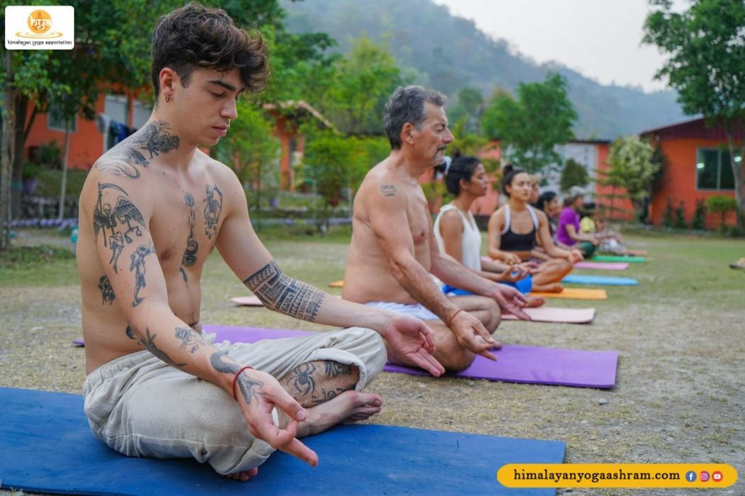 200 Hours Yoga Teacher Training In Nepal - Himalayan Yoga Association